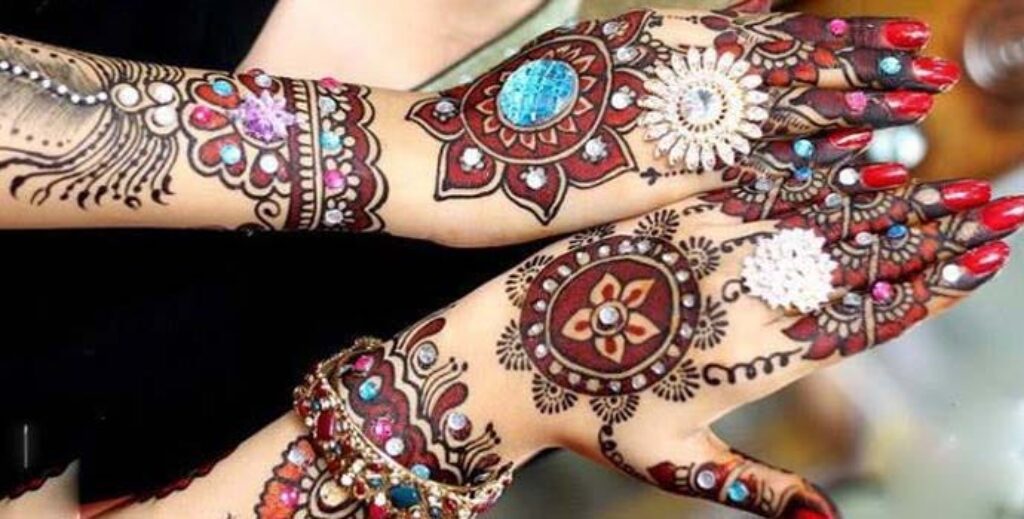 henna art on hand